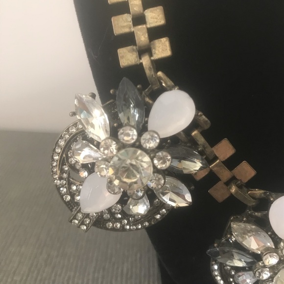 Gold statement necklace. Unique design - Picture 3 of 6